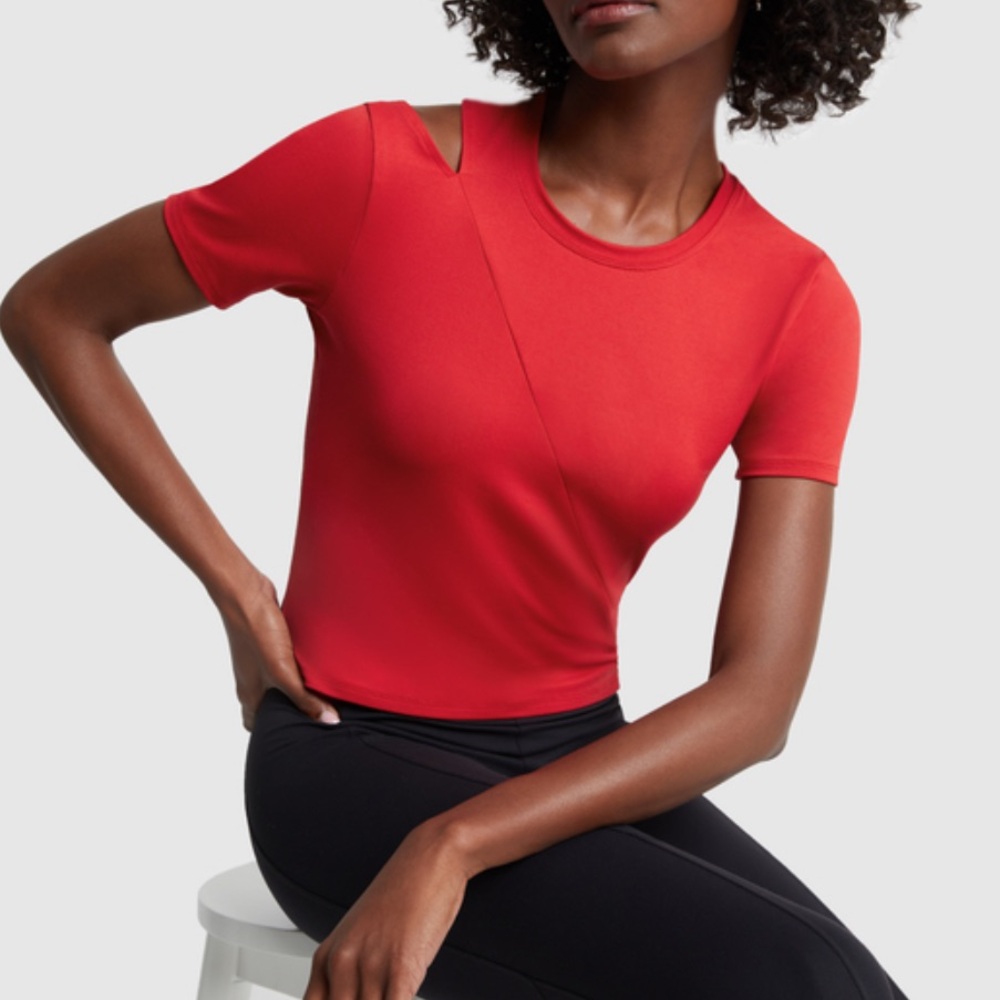G. SPORT X PROENZA SCHOULER
SHORT-SLEEVE CUTOUT TOP